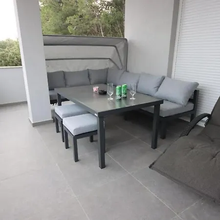 Apartment With A Parking Space Bibinje, Zadar - 22104 Bibinje